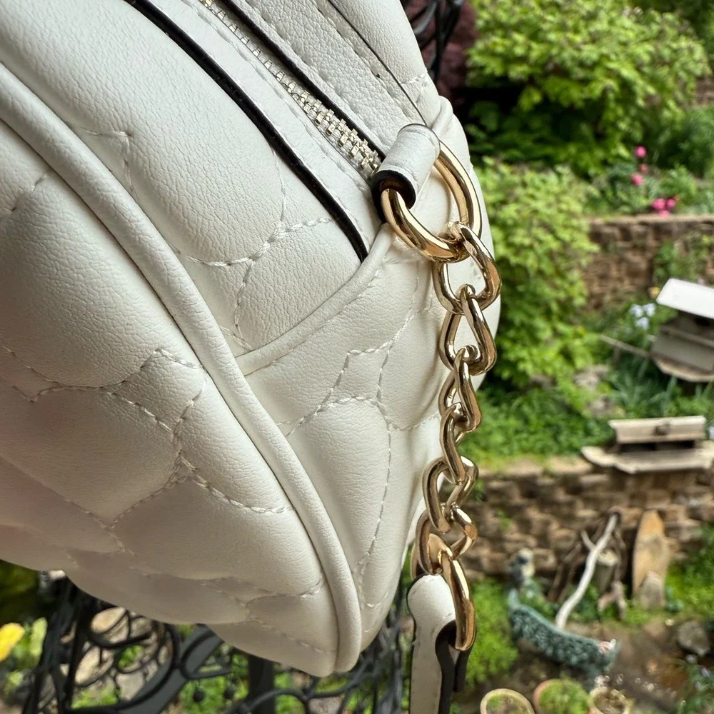 Juicy Couture‎ Flawless Dome Satchel Heart Quilt White Handbag 11JCCLFJC-HWT NEW